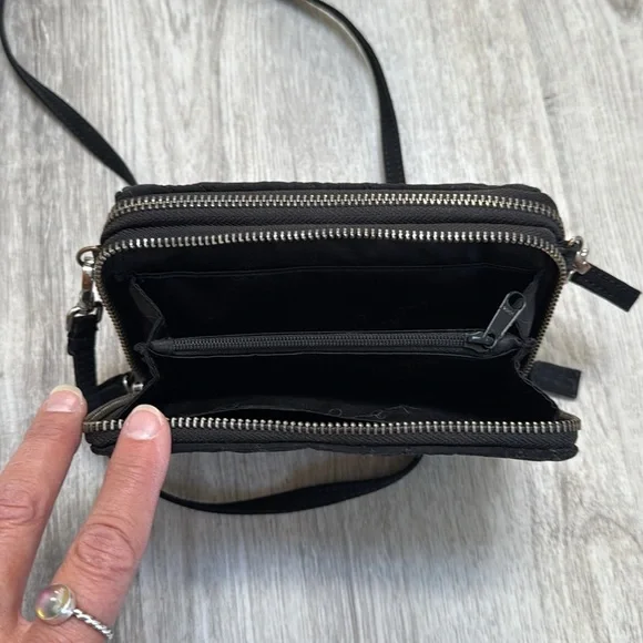 Vera Bradley Black Quilted Crossbody Bag - Picture 5 of 6